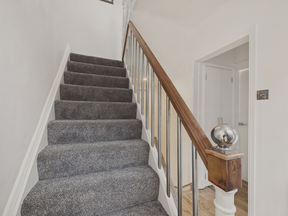 4 bed semi-detached house for sale in Wellington Road, Horsham  - Property Image 18