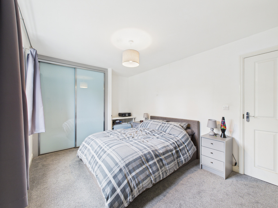 2 bed apartment for sale in Crawley Road, Horsham - Property Image 10