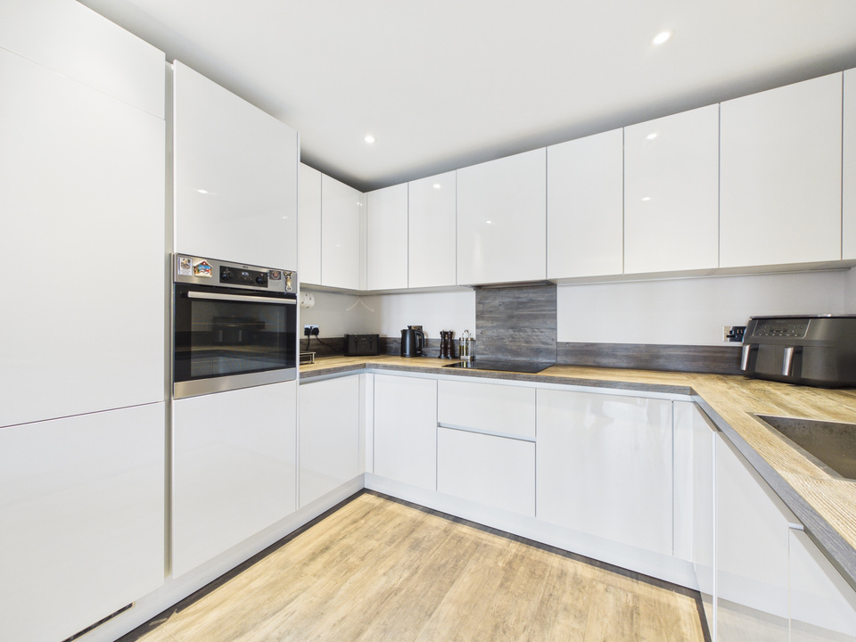 2 bed apartment for sale in The Mill, The Boulevard, Horsham  - Property Image 13