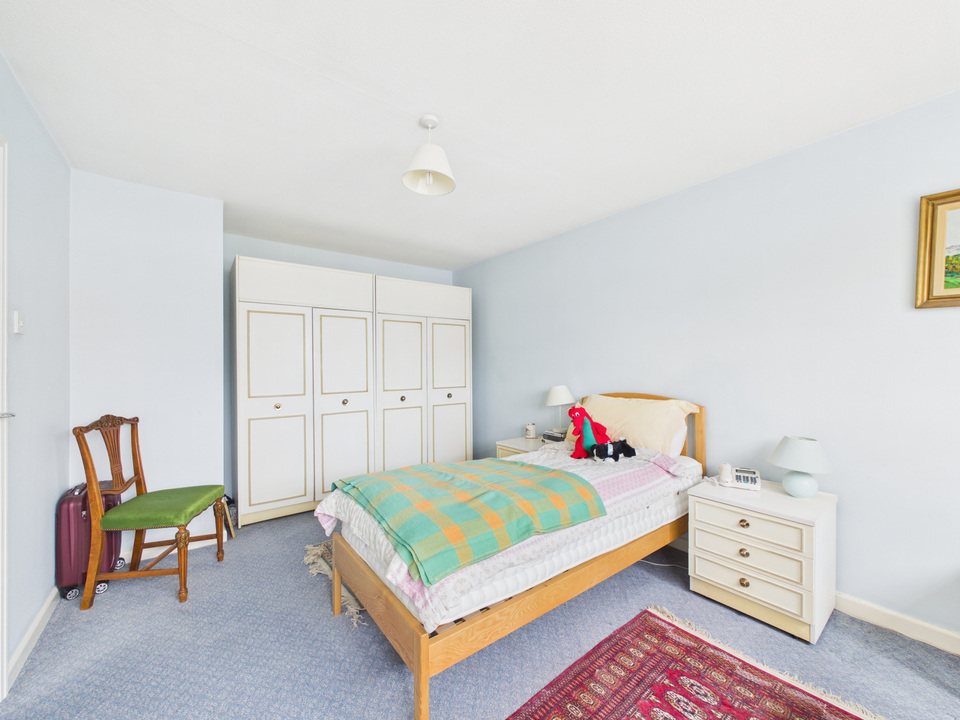 4 bed detached house for sale in Dickins Way, Horsham  - Property Image 10