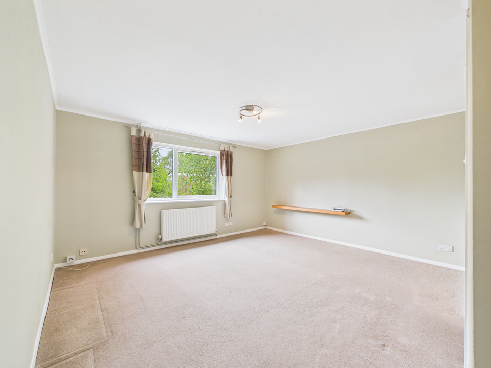 1 bed apartment for sale in Arrancourt, Gilligan Close, Horsham  - Property Image 2