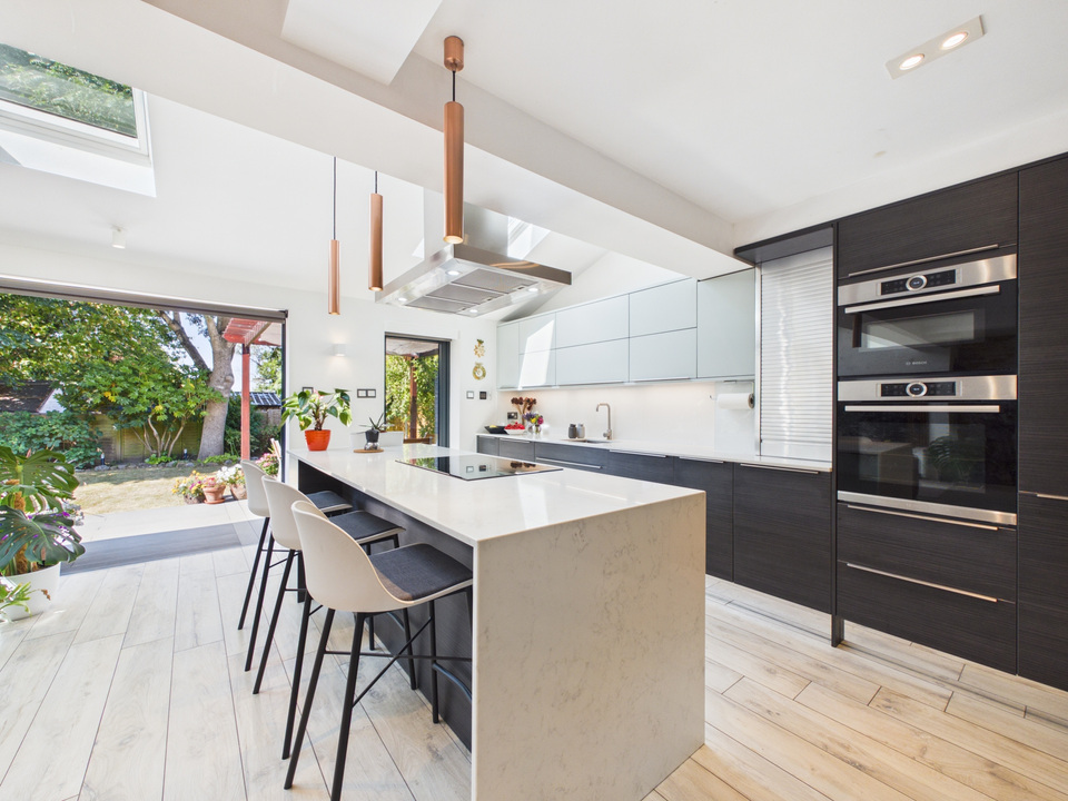 3 bed house for sale in Buttermere Close, Horsham, RH12 4GP  - Property Image 3
