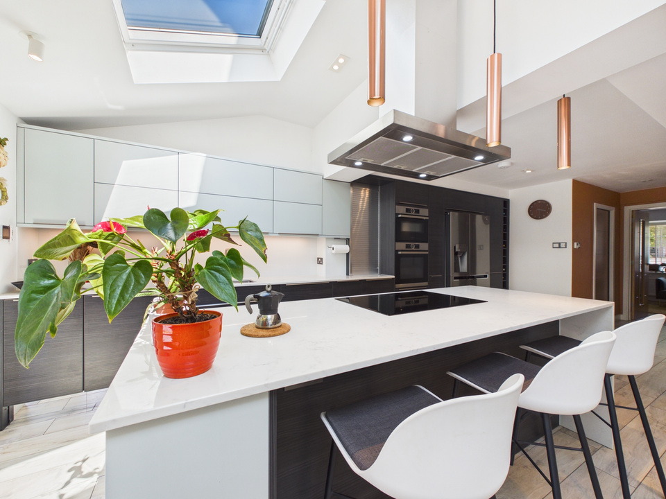 3 bed house for sale in Buttermere Close, Horsham, RH12 4GP  - Property Image 4