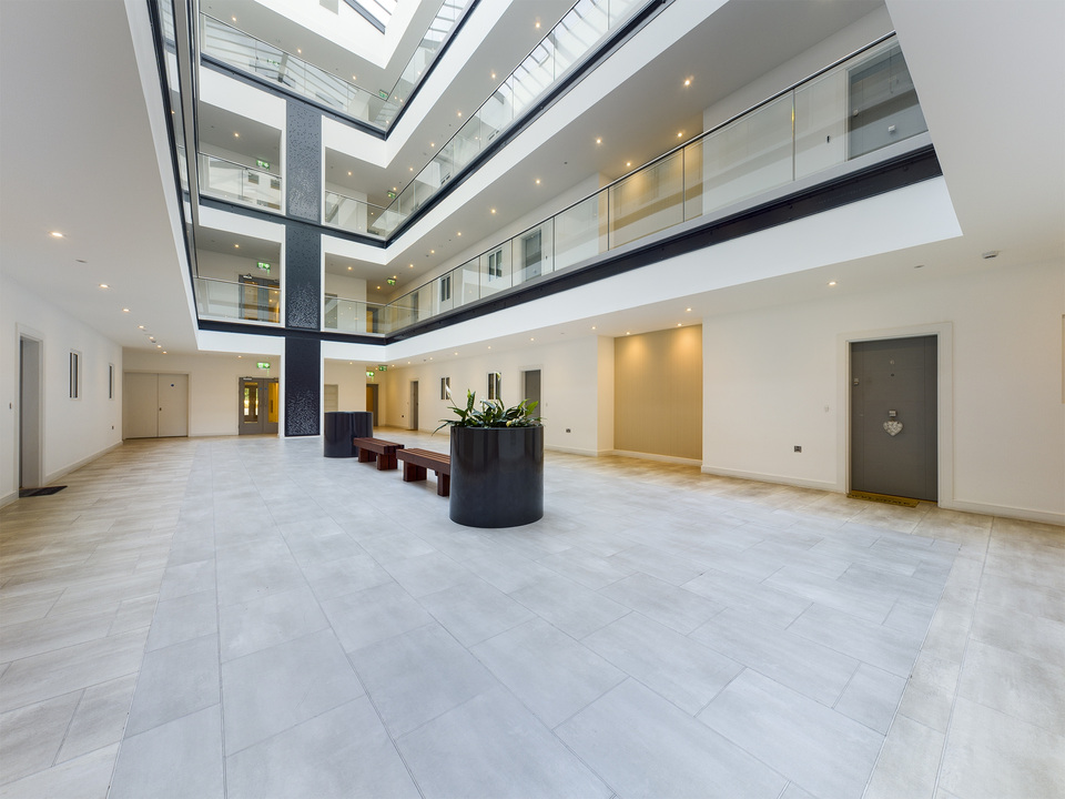 1 bed apartment for sale in , Linden House, Chart Way, Horsham, West Sussex  - Property Image 7