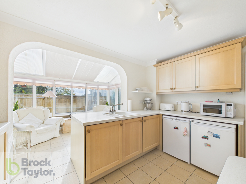 3 bed detached house for sale in Rose Cottage Lane, Staplefield