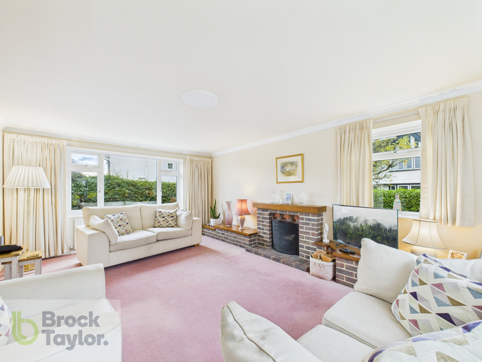 3 bed detached house for sale in Rose Cottage Lane, Staplefield