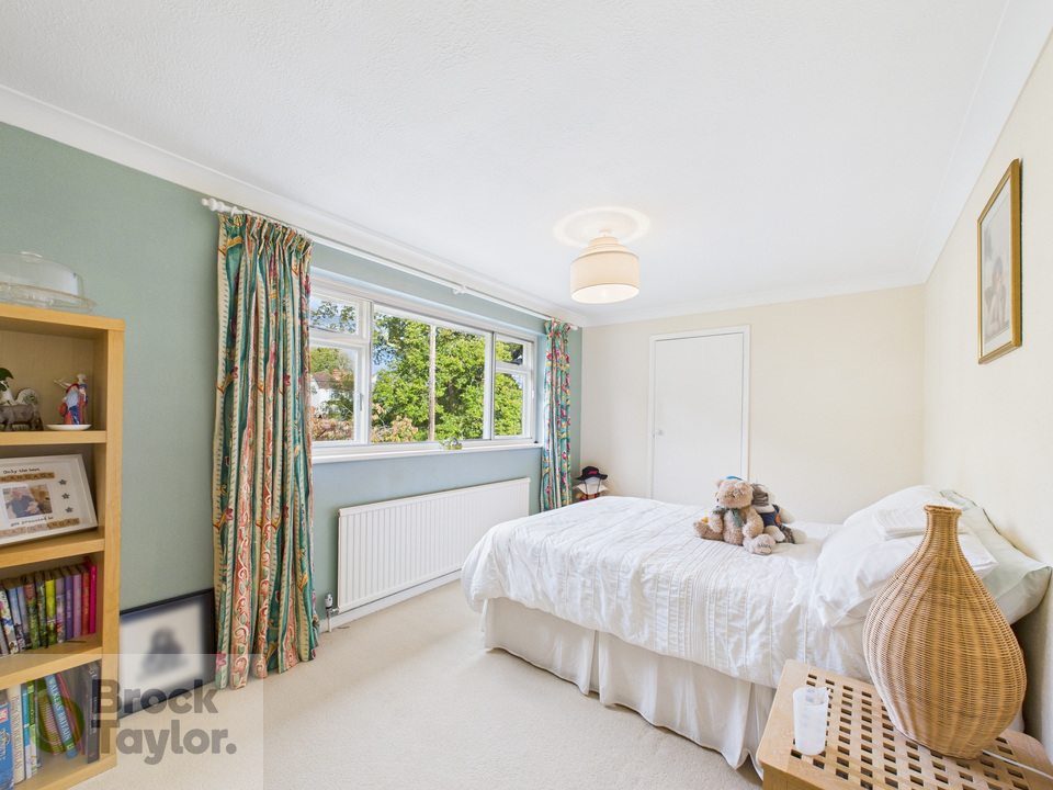 3 bed detached house for sale in Rose Cottage Lane, Staplefield  - Property Image 15