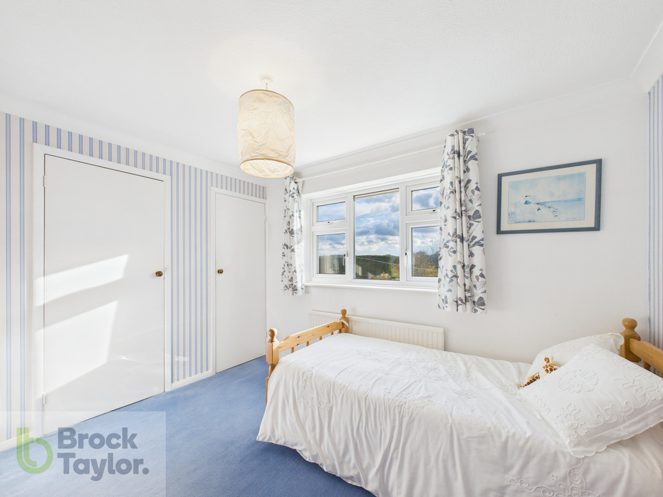 3 bed detached house for sale in Rose Cottage Lane, Staplefield  - Property Image 18