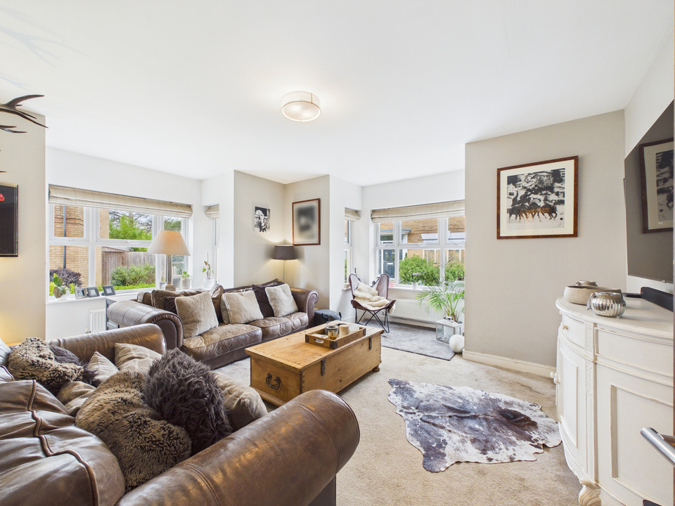 5 bed detached house for sale in Timms Close, Horsham, West Sussex  - Property Image 10