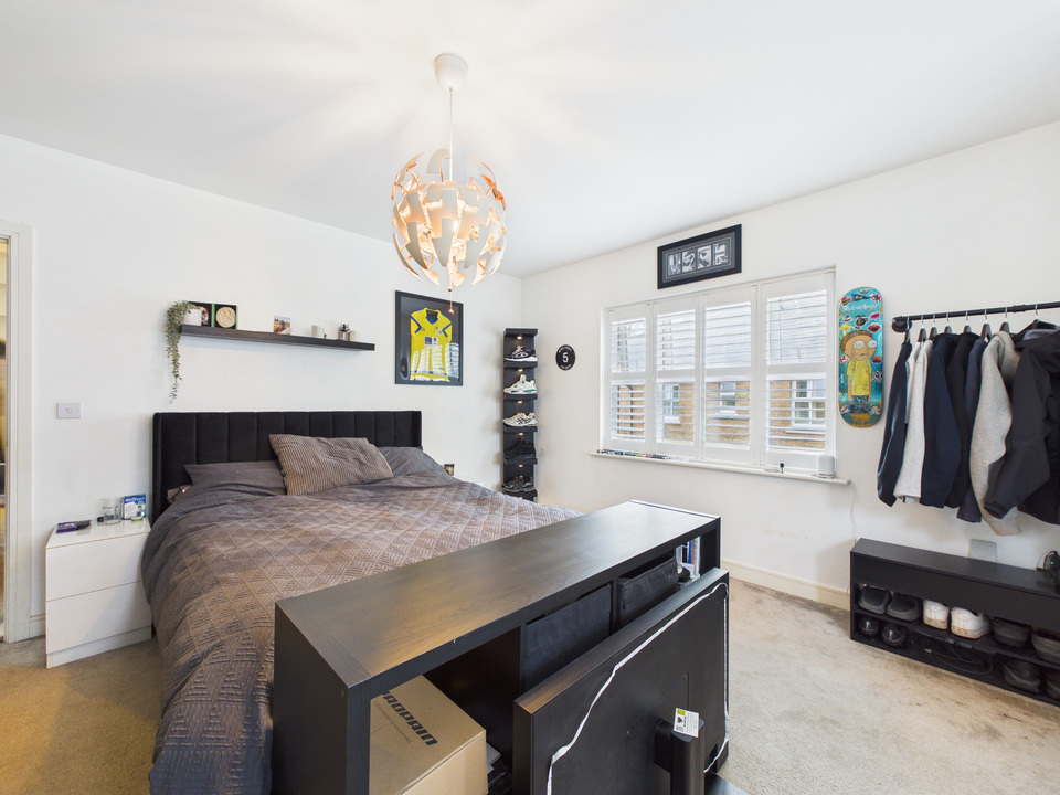 5 bed detached house for sale in Timms Close, Horsham, West Sussex  - Property Image 16