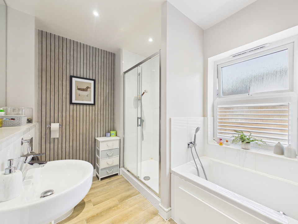 5 bed detached house for sale in Timms Close, Horsham, West Sussex  - Property Image 7