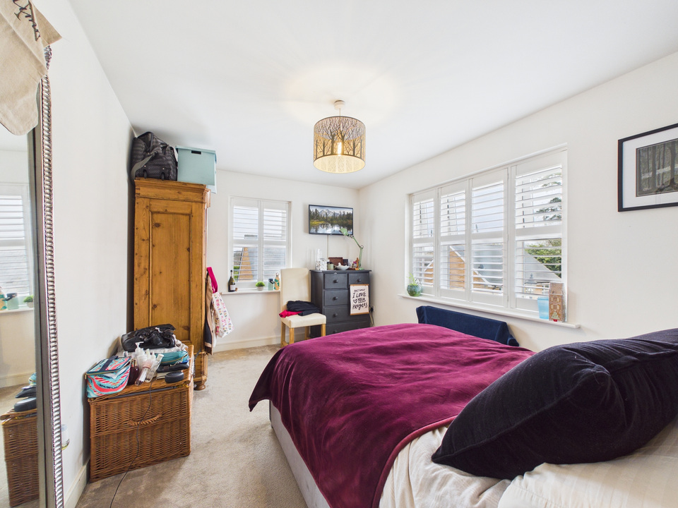 5 bed detached house for sale in Timms Close, Horsham, West Sussex  - Property Image 6