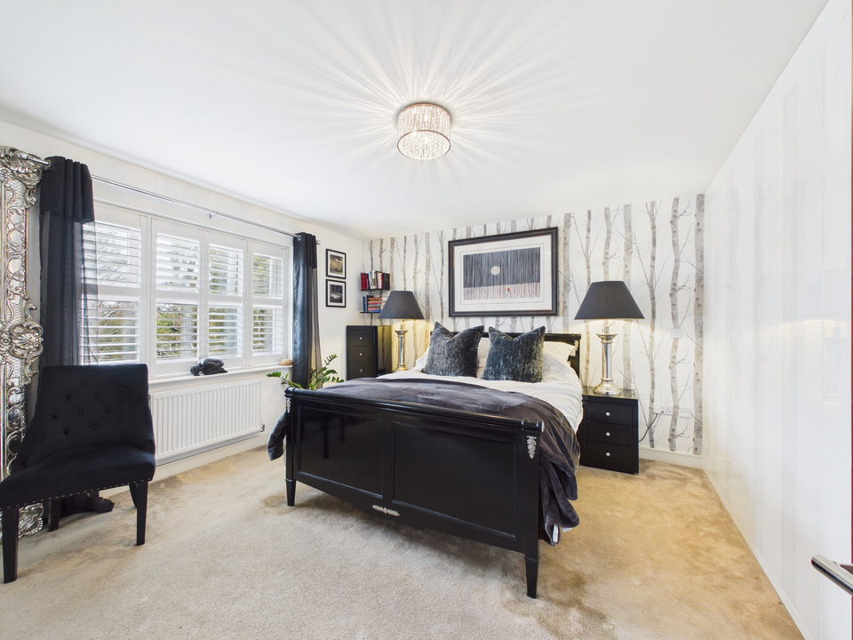 5 bed detached house for sale in Timms Close, Horsham, West Sussex  - Property Image 4