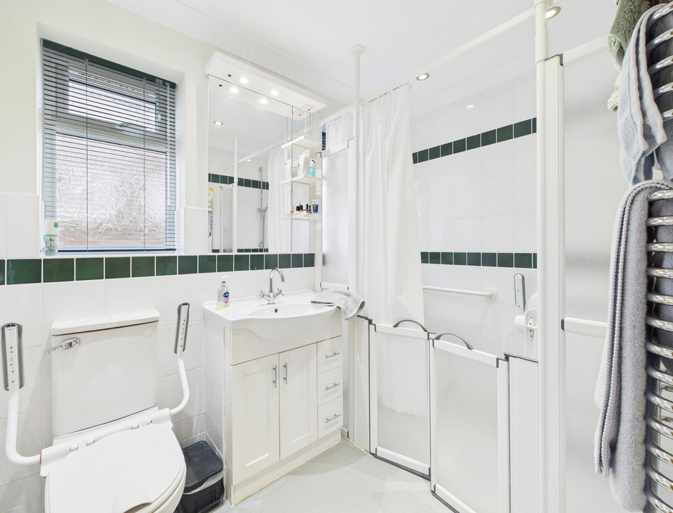 3 bed for sale in Barleycroft, Cowfold, Horsham, West Sussex  - Property Image 7