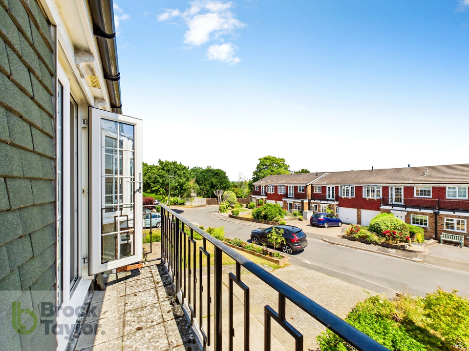 3 bed terraced house for sale in Linden Grove, Lindfield, West Sussex, RH16