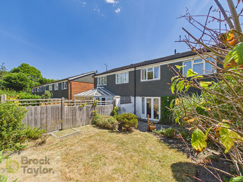 3 bed terraced house for sale in Linden Grove, Lindfield, West Sussex, RH16  - Property Image 6