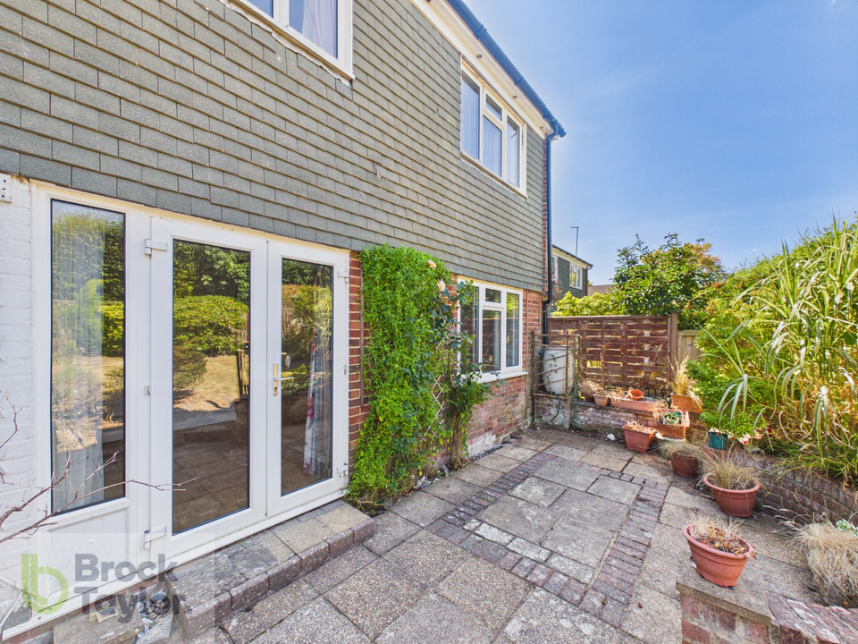 3 bed terraced house for sale in Linden Grove, Lindfield, West Sussex, RH16  - Property Image 8