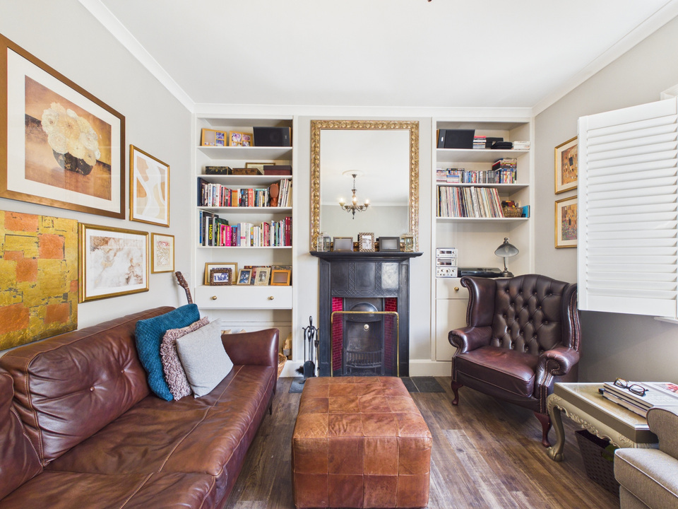 4 bed semi-detached house for sale in Forest Road, Horsham, West Sussex  - Property Image 15