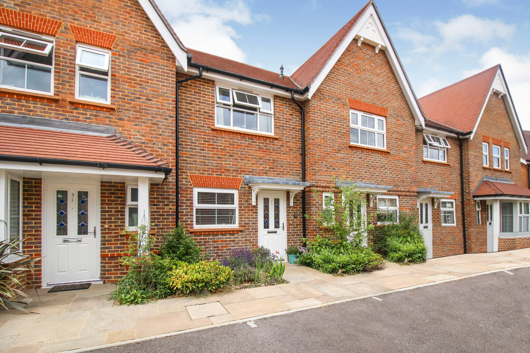 2 bed terraced house for sale in Arundale Walk, Horsham