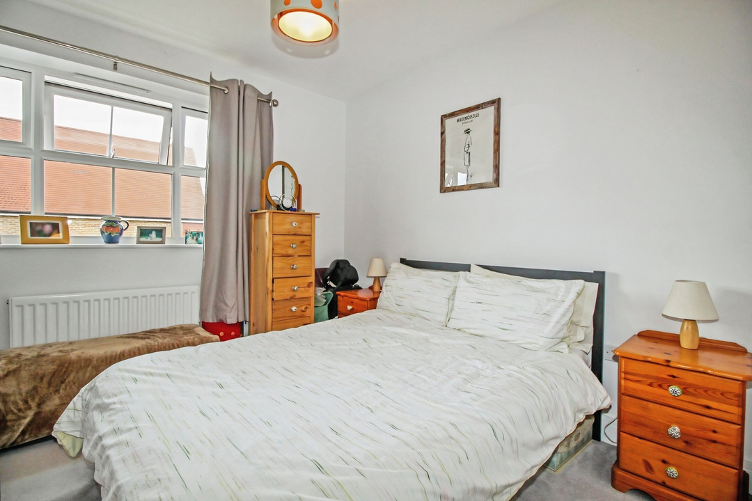 2 bed terraced house for sale in Arundale Walk, Horsham - Property Image 5