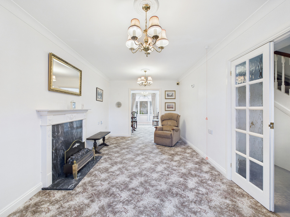 2 bed terraced house for sale in Hills Place, Horsham, West Sussex - Property Image 2