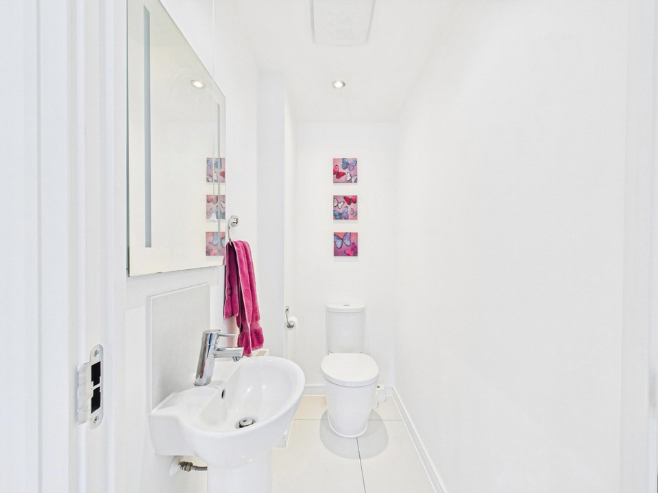 4 bed detached house for sale in Pelling Way, Broadbridge Heath, Horsham, West Sussex - Property Image 15