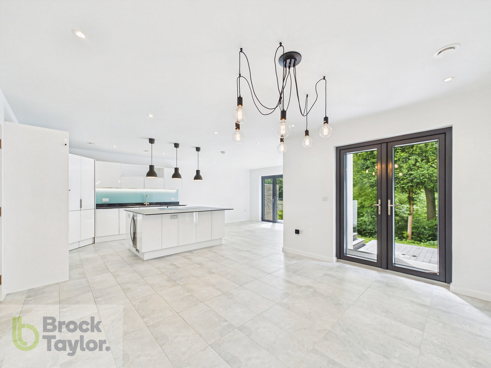 4 bed detached house for sale in Blunts Wood Road, Haywards Heath  - Property Image 6