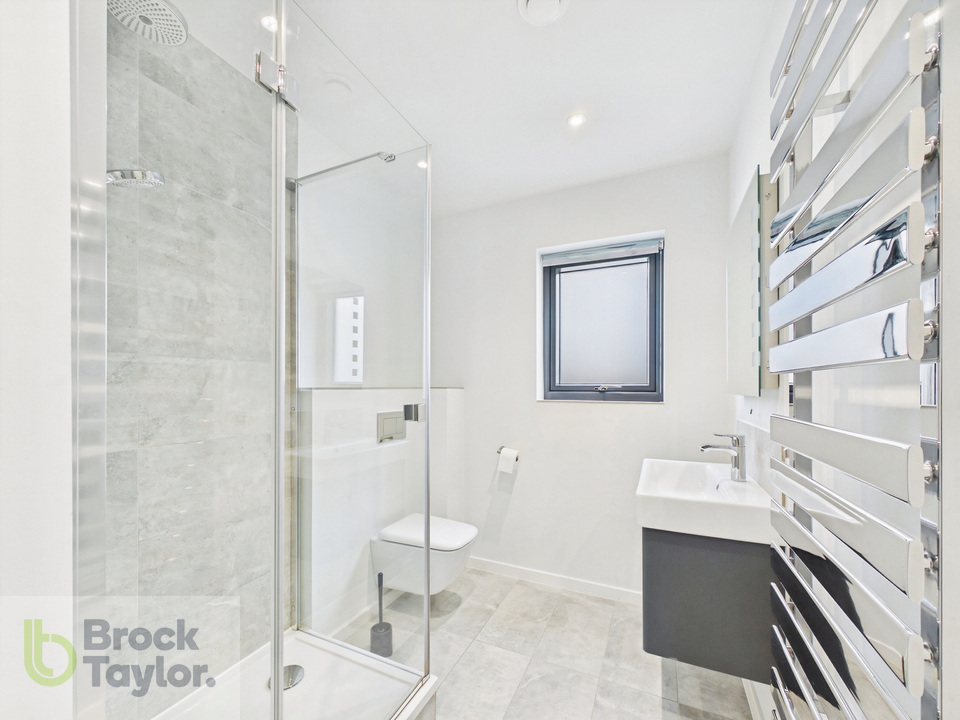 4 bed detached house for sale in Blunts Wood Road, Haywards Heath  - Property Image 14