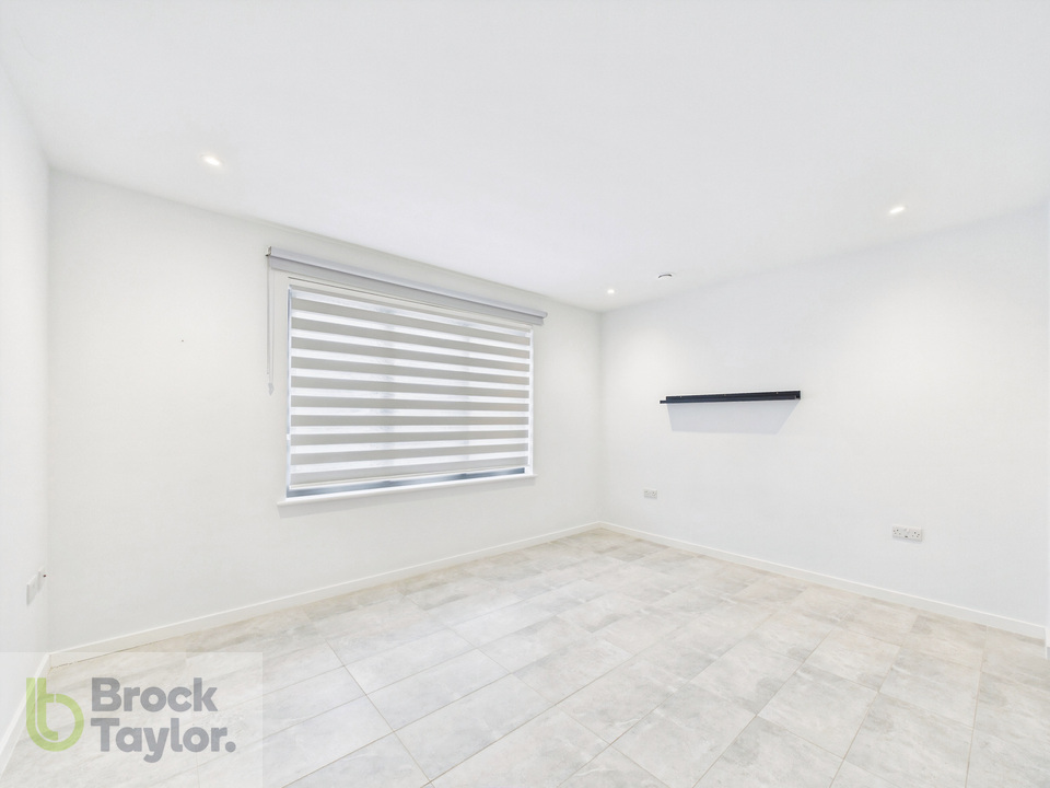 4 bed detached house for sale in Blunts Wood Road, Haywards Heath  - Property Image 16