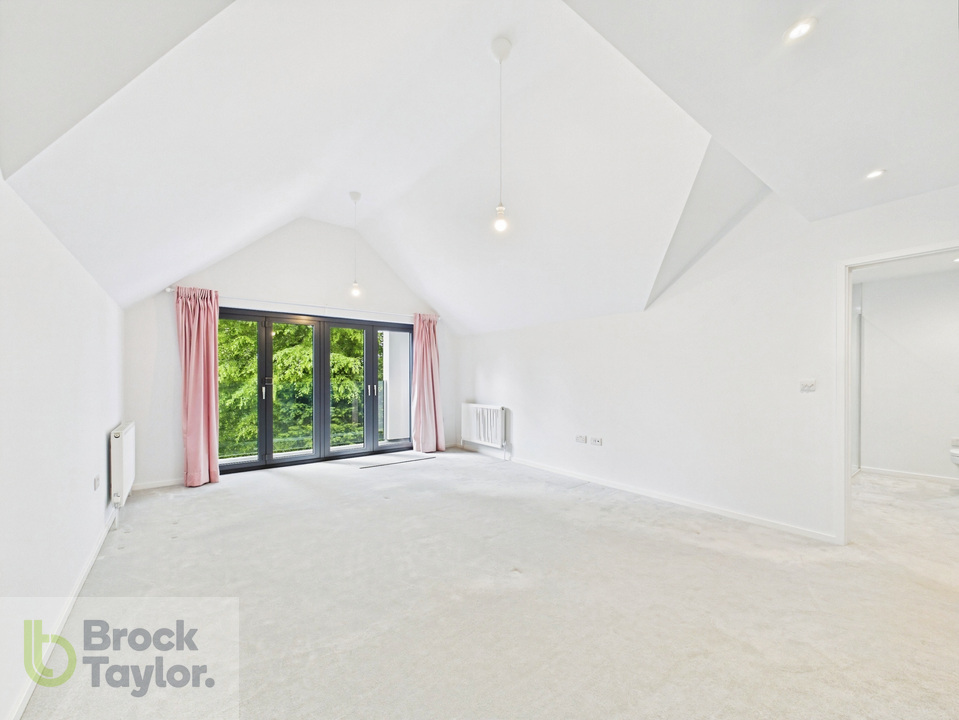 4 bed detached house for sale in Blunts Wood Road, Haywards Heath  - Property Image 22