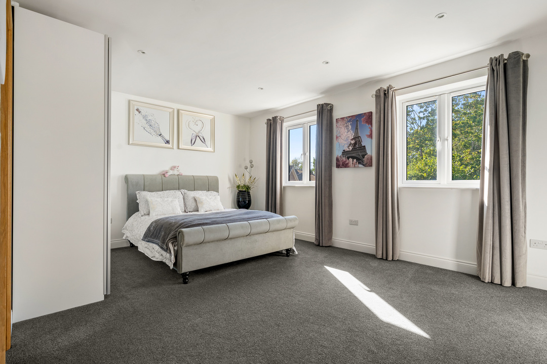 6 bed detached house for sale in Orchid Lodge, Kerves Lane, Horsham, West Sussex  - Property Image 9