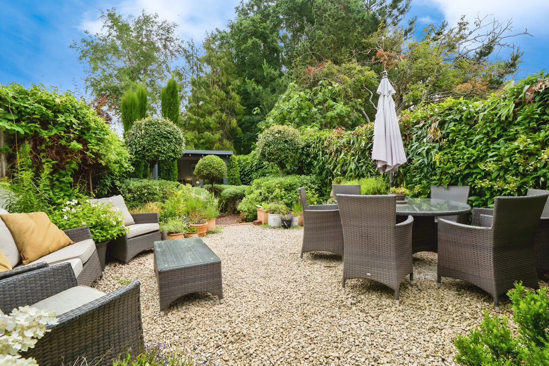 4 bed semi-detached house for sale in Clarence Road, Horsham - Property Image 9