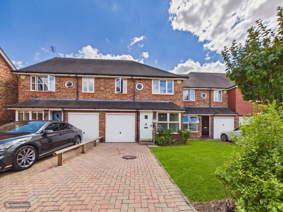 3 bed semi-detached house for sale in Bakers Close, Southwater, Horsham