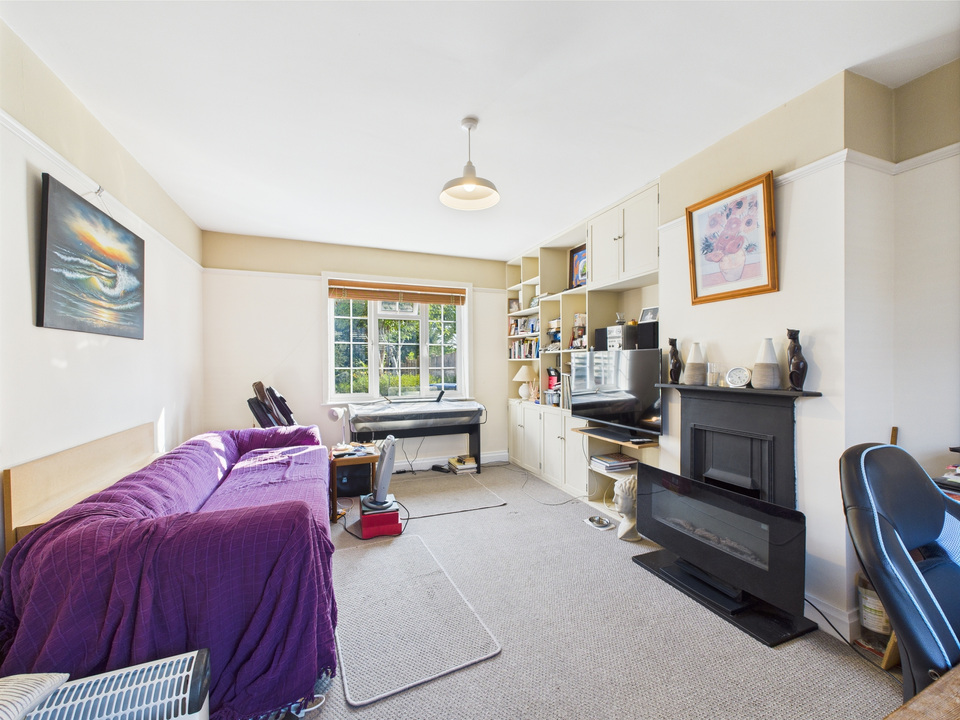 3 bed terraced house for sale in Bennetts Road, Horsham - Property Image 3