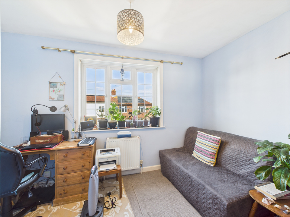 3 bed terraced house for sale in Bennetts Road, Horsham - Property Image 6