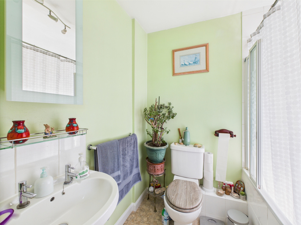 3 bed terraced house for sale in Bennetts Road, Horsham - Property Image 7