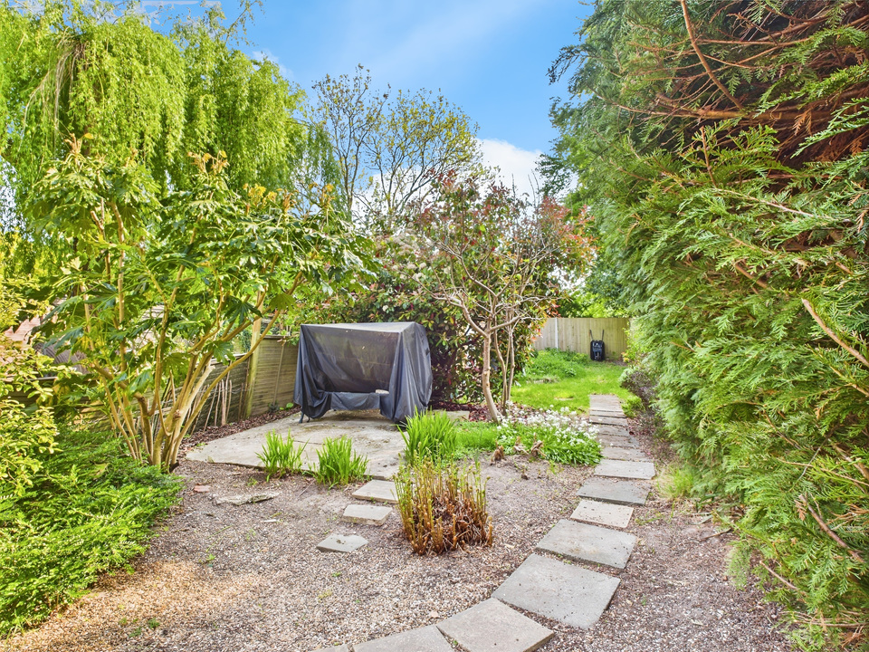 3 bed terraced house for sale in Bennetts Road, Horsham - Property Image 14