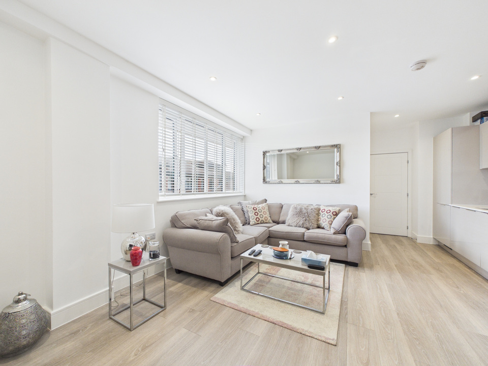 1 bed apartment for sale in Holmes Park, North Street, Horsham  - Property Image 7