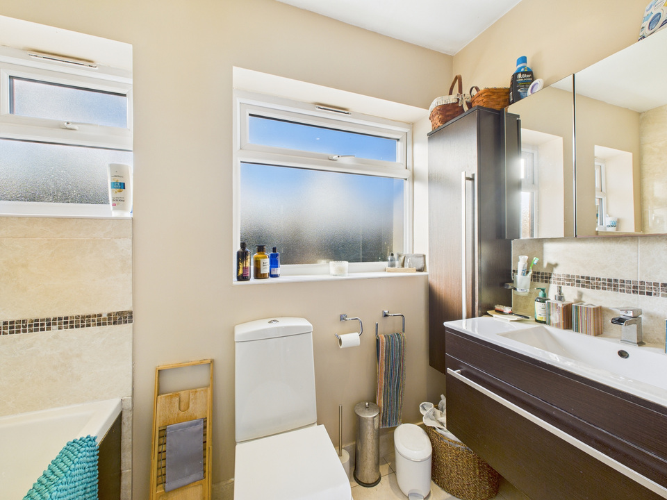 4 bed semi-detached house for sale in Hill Mead, Horsham, West Sussex  - Property Image 7