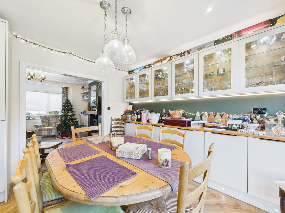 4 bed semi-detached house for sale in Hill Mead, Horsham, West Sussex  - Property Image 14