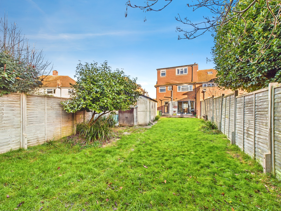 4 bed semi-detached house for sale in Hill Mead, Horsham, West Sussex  - Property Image 21
