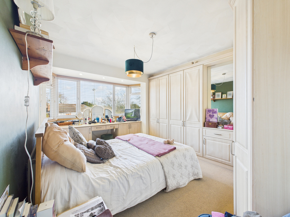 4 bed semi-detached house for sale in Hill Mead, Horsham, West Sussex  - Property Image 5