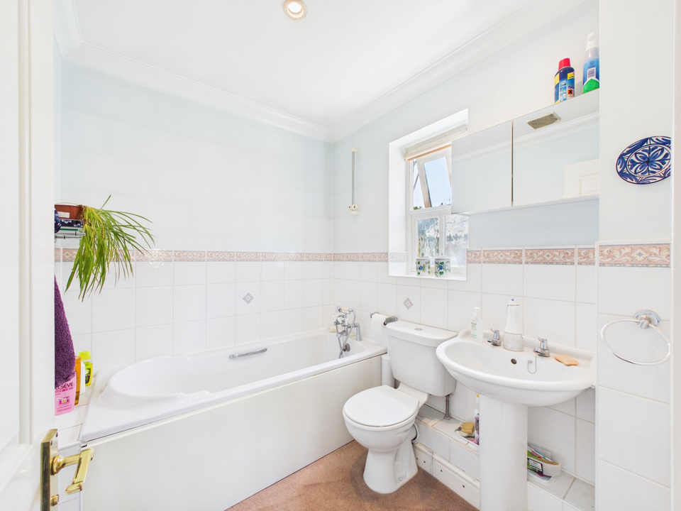 4 bed detached house for sale in Primrose Copse, Horsham  - Property Image 7