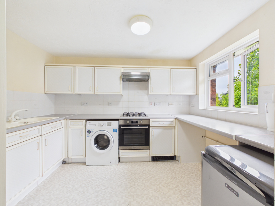 1 bed apartment for sale in Greenacres, North Parade, Horsham, West Sussex  - Property Image 10