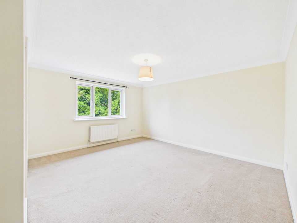 1 bed apartment for sale in Greenacres, North Parade, Horsham, West Sussex  - Property Image 2