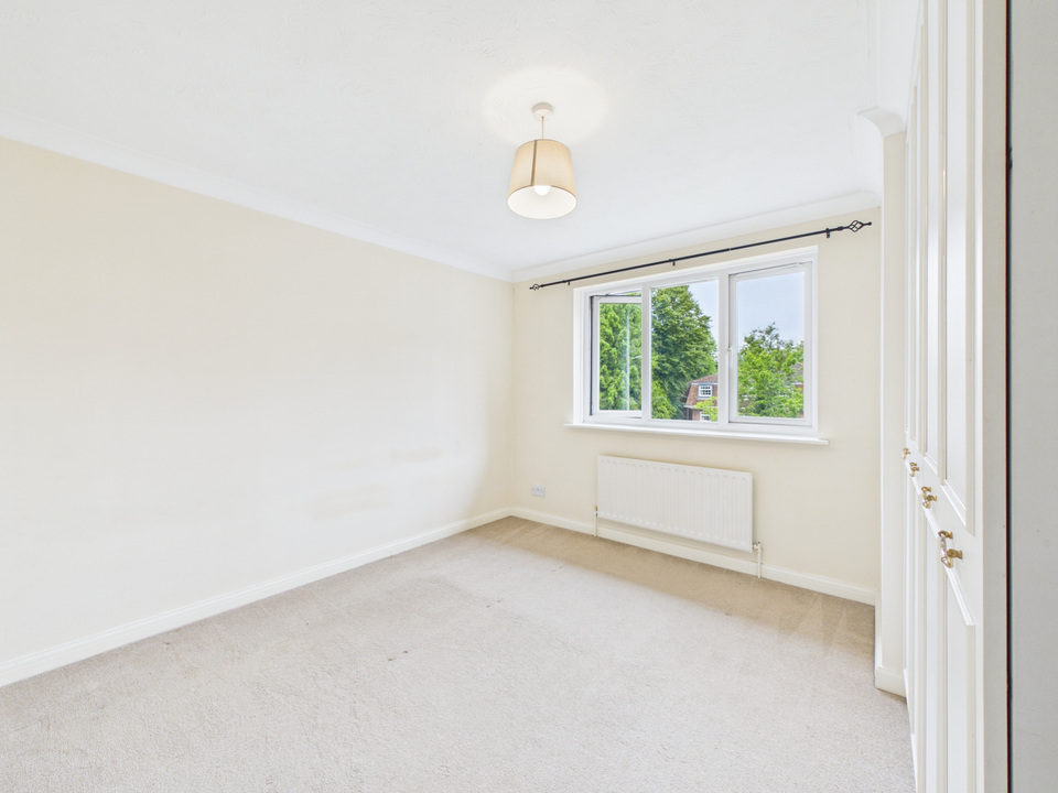 1 bed apartment for sale in Greenacres, North Parade, Horsham, West Sussex  - Property Image 7