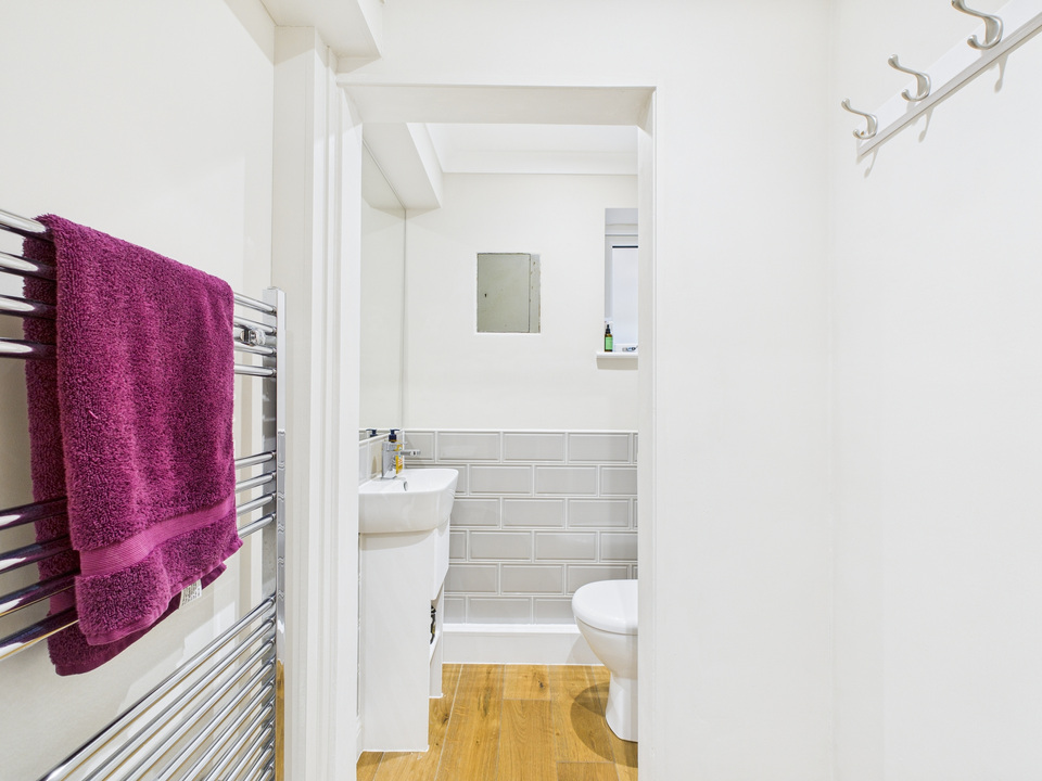 4 bed detached house for sale in Little Homefield, Brighton Road, Mannings Heath, Horsham - Property Image 20