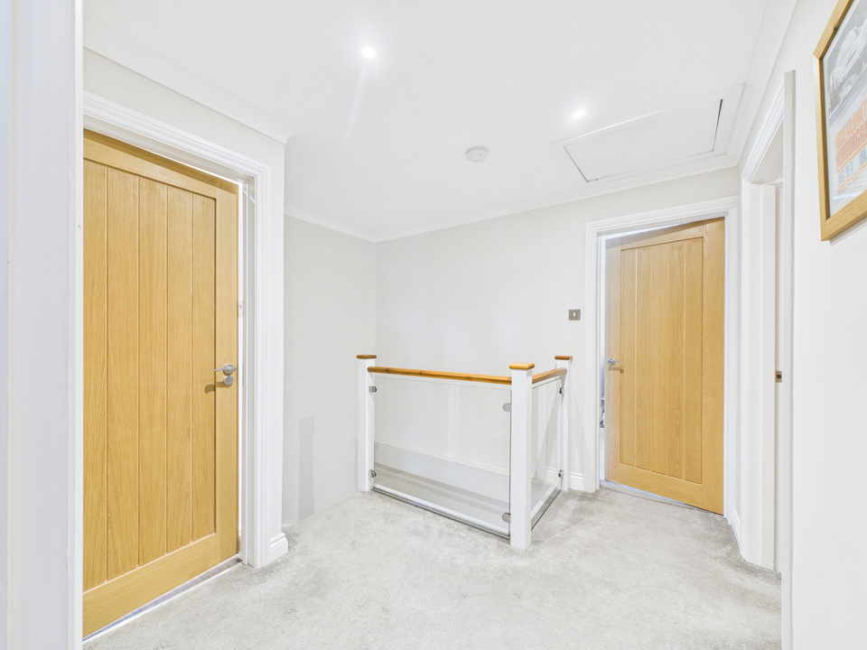 4 bed detached house for sale in Little Homefield, Brighton Road, Mannings Heath, Horsham - Property Image 21