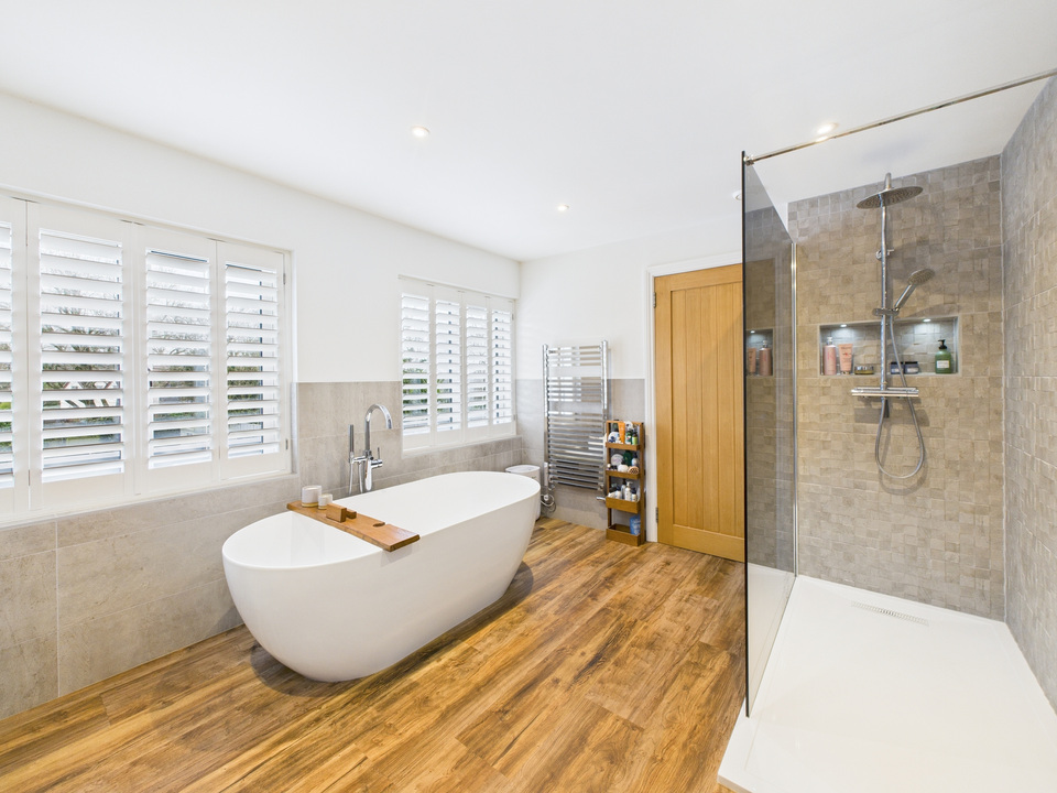 4 bed detached house for sale in Little Homefield, Brighton Road, Mannings Heath, Horsham - Property Image 22