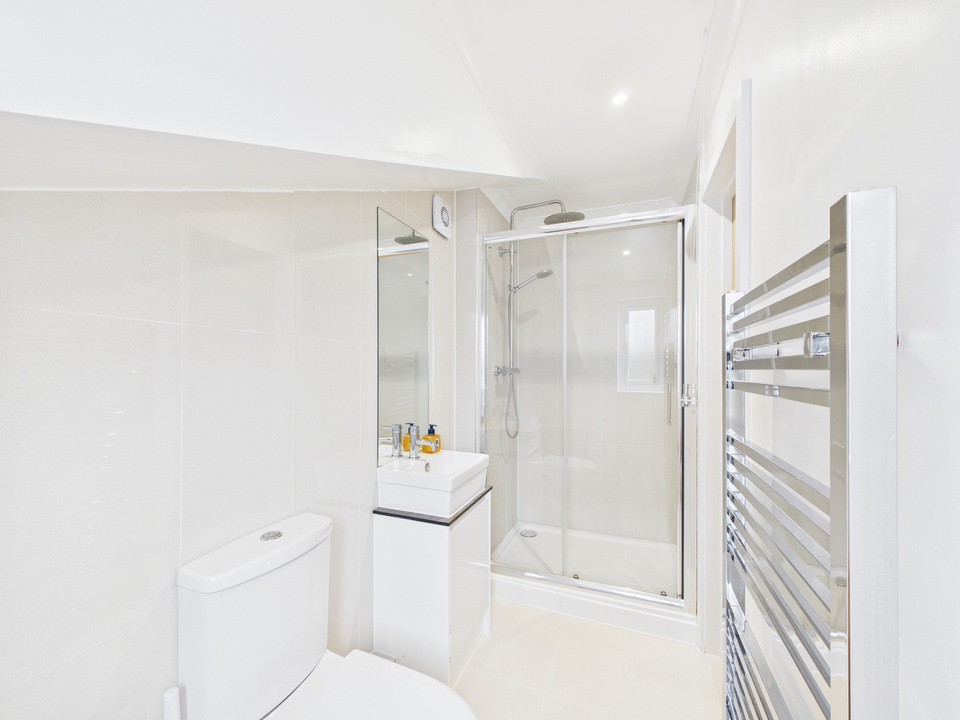 4 bed detached house for sale in Little Homefield, Brighton Road, Mannings Heath, Horsham - Property Image 24